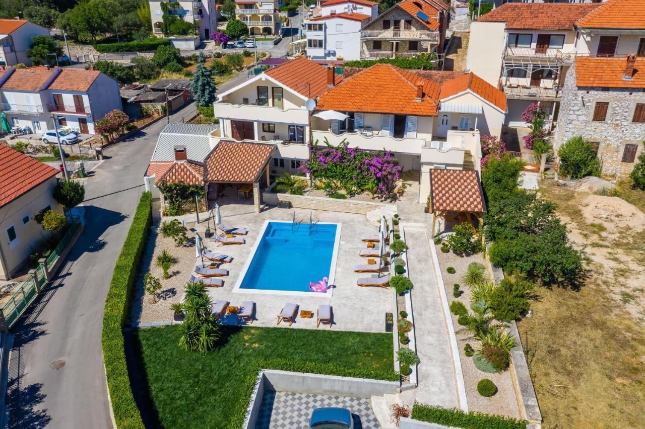 Merita Apartments With Pool Sveti Filip i Jakov Kültér fotó